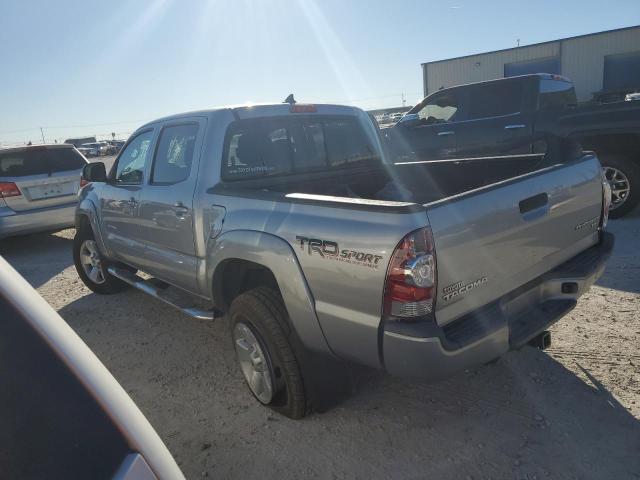 5TFJU4GN4FX079402 - 2015 TOYOTA TACOMA DOUBLE CAB PRERUNNER SILVER photo 2