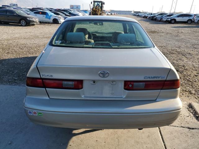 JT2BG22K0W0172805 - 1998 TOYOTA CAMARY CE TAN photo 6