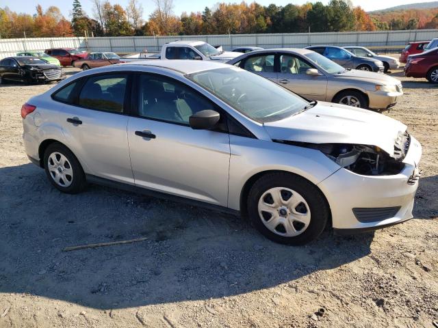 1FADP3E2XFL362441 - 2015 FORD FOCUS S SILVER photo 4