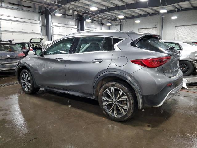 SJKCH5CR2HA022923 - 2017 INFINITI QX30 BASE GRAY photo 2