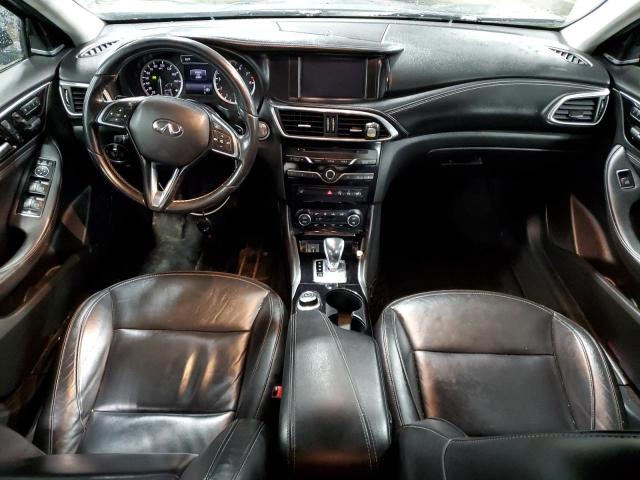 SJKCH5CR2HA022923 - 2017 INFINITI QX30 BASE GRAY photo 8