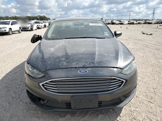 3FA6P0H70HR343318 - 2017 FORD FUSION SE GRAY photo 5