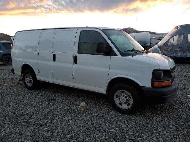 1GCGG25V971209820 - 2007 CHEVROLET EXPRESS G2 WHITE photo 4