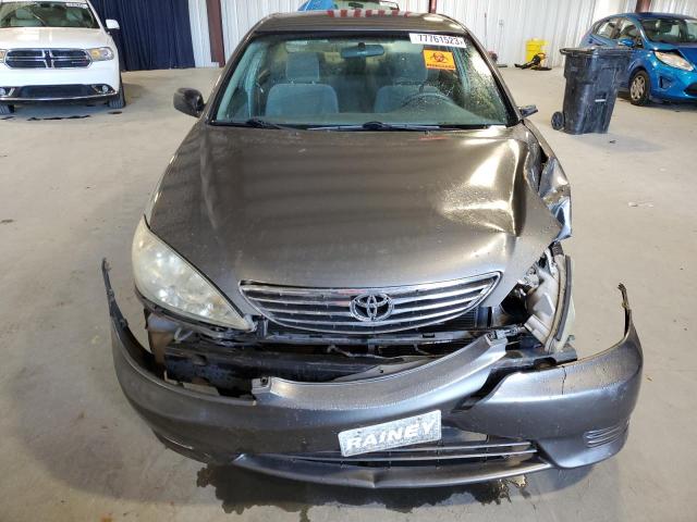 4T1BE32K75U581664 - 2005 TOYOTA CAMRY LE GRAY photo 5