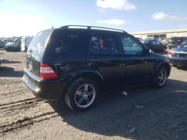 4JGAB74E13A425511 - 2003 MERCEDES-BENZ ML 55 BLACK photo 3