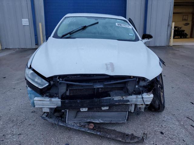 3FA6P0HDXGR302960 - 2016 FORD FUSION SE WHITE photo 5