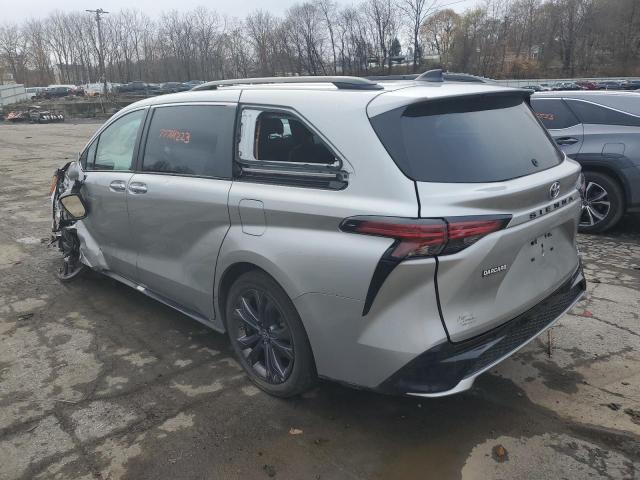 5TDDRKEC3NS133796 - 2022 TOYOTA SIENNA XSE GRAY photo 2