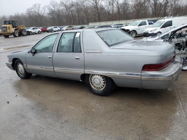 1G4BN52P7RR414513 - 1994 BUICK ROADMASTER SILVER photo 2