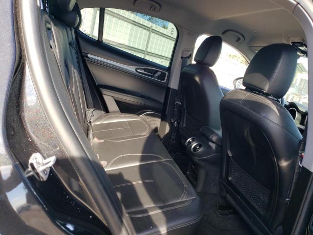 ZASFAKPNXJ7B66434 - 2018 ALFA ROMEO STELVIO SPORT შავი ფოტო 11