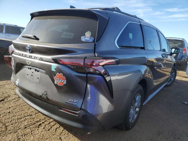 5TDJRKEC1NS117809 - 2022 TOYOTA SIENNA XLE GRAY photo 3