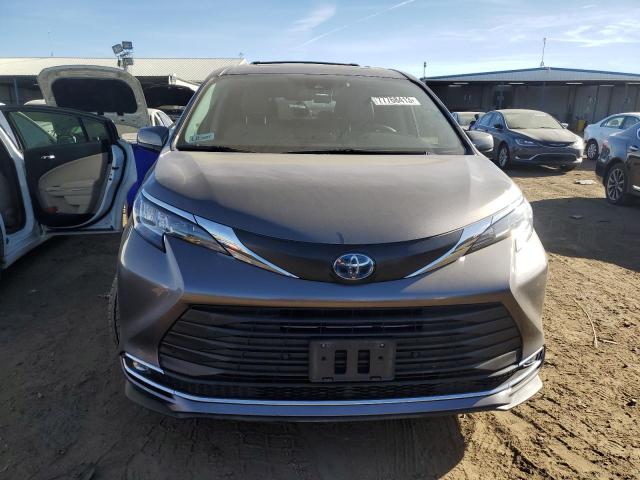 5TDJRKEC1NS117809 - 2022 TOYOTA SIENNA XLE GRAY photo 5