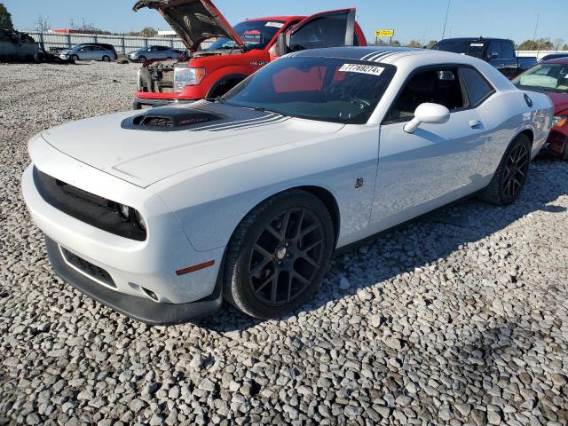 2C3CDZFJXGH315694 - 2016 DODGE CHALLENGER R/T SCAT PACK WHITE photo 1
