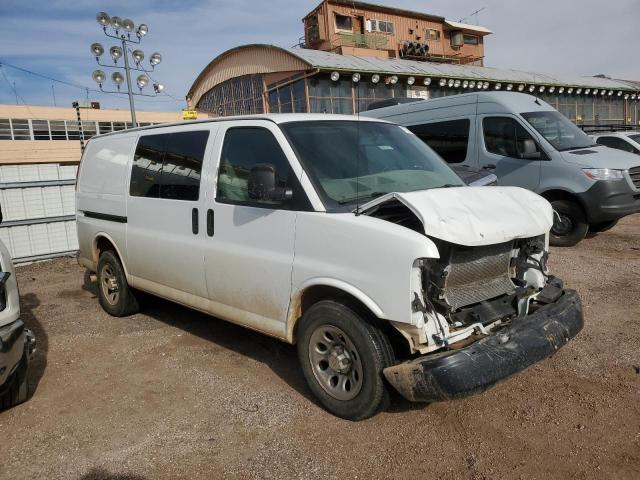 1GCSHAF4XC1147507 - 2012 CHEVROLET EXPRESS G1 WHITE photo 4