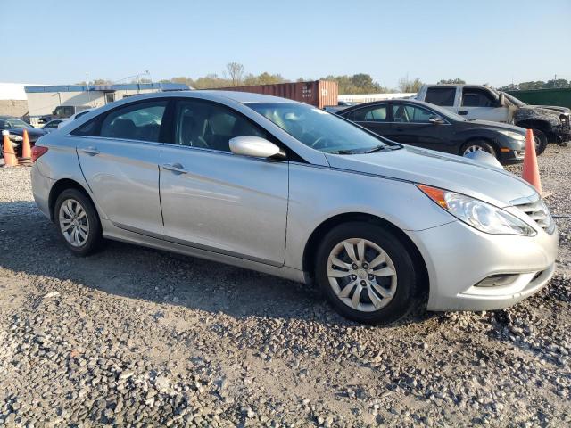 5NPEB4AC6CH309852 - 2012 HYUNDAI SONATA GLS SILVER photo 4