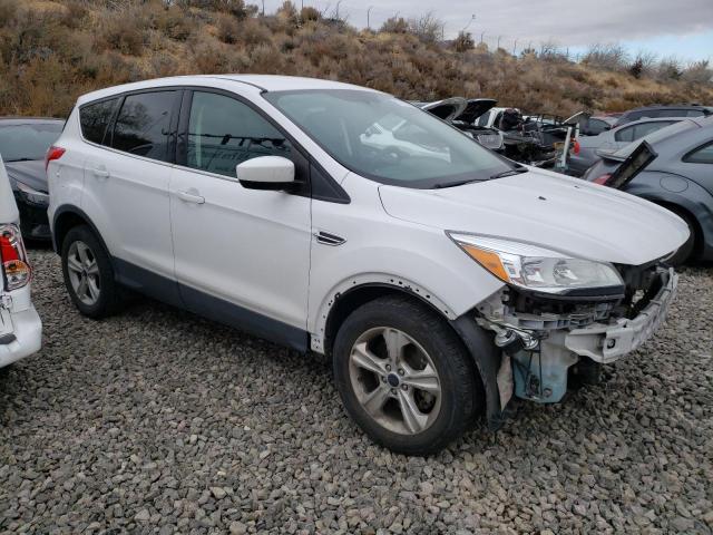 1FMCU9GX0GUC79649 - 2016 FORD ESCAPE SE WHITE photo 4