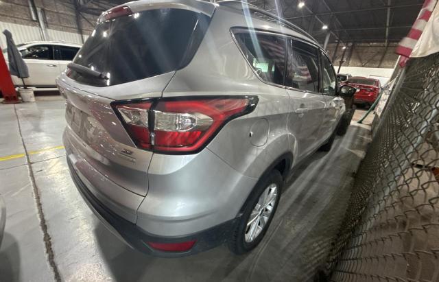 1FMCU0GD8JUC61697 - 2018 FORD ESCAPE SE SILVER photo 4