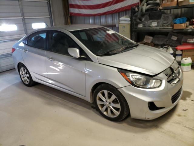 KMHCU4AE7DU324124 - 2013 HYUNDAI ACCENT GLS SILVER photo 4