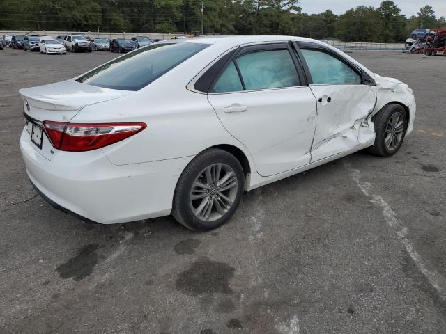 4T1BF1FK7HU741851 - 2017 TOYOTA CAMRY LE WHITE photo 3