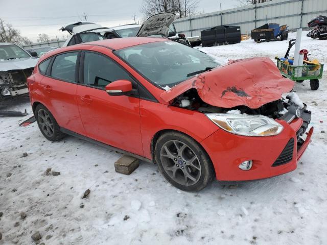 1FADP3K27DL261021 - 2013 FORD FOCUS SE RED photo 4