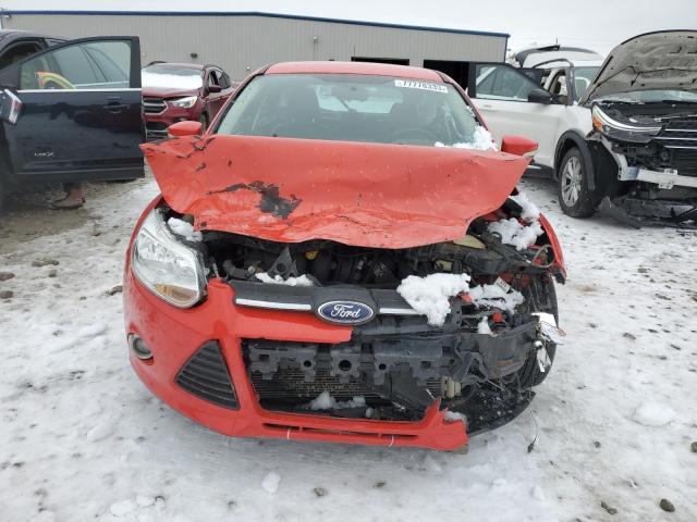 1FADP3K27DL261021 - 2013 FORD FOCUS SE RED photo 5