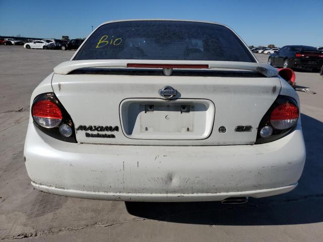 JN1CA31D71T810774 - 2001 NISSAN MAXIMA GXE WHITE photo 6