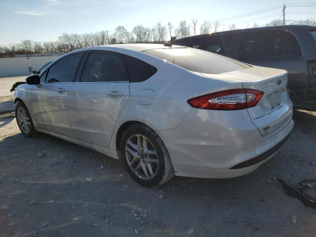 3FA6P0H76DR190695 - 2013 FORD FUSION SE WHITE photo 2