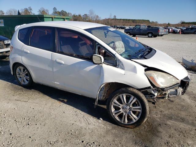 JHMGE884X9C007151 - 2009 HONDA FIT SPORT WHITE photo 4