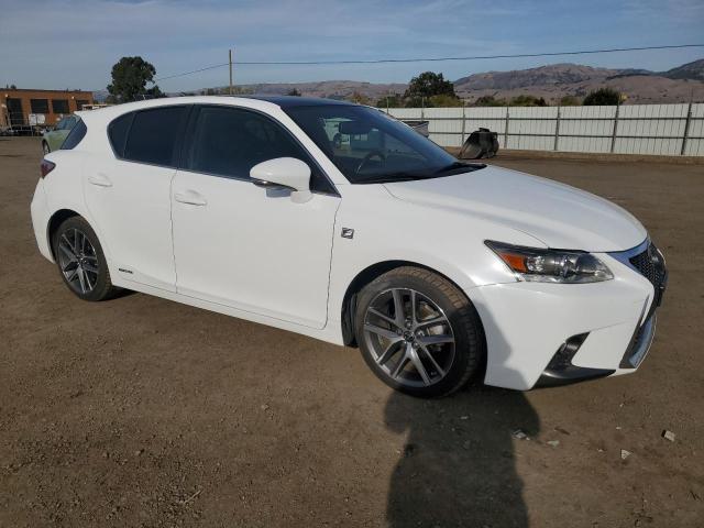 JTHKD5BH4G2279415 - 2016 LEXUS CT 200 WHITE photo 4