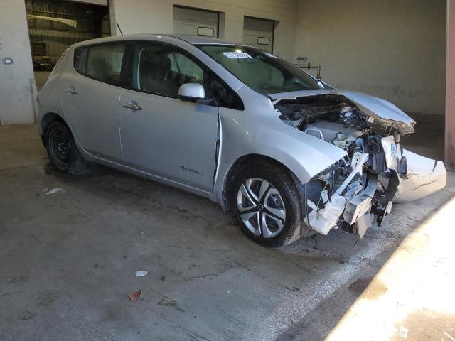 1N4AZ0CP4DC400852 - 2013 NISSAN LEAF S SILVER photo 4