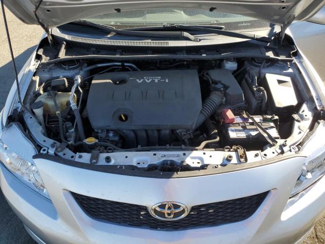 1NXBU4EE2AZ345691 - 2010 TOYOTA COROLLA BASE SILVER photo 11