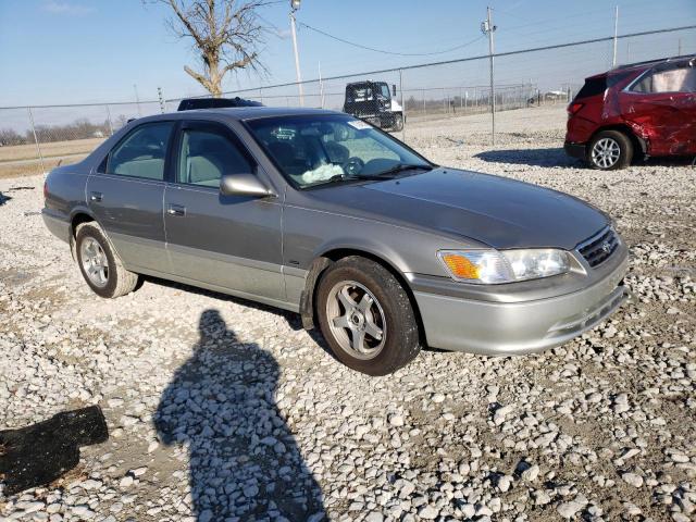 JT2BF22K510300886 - 2001 TOYOTA CAMRY CE GOLD photo 4