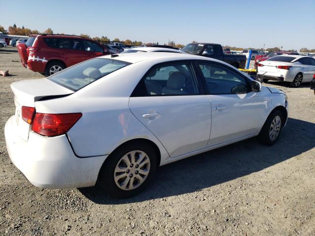 KNAFT4A27C5507989 - 2012 KIA FORTE LX WHITE photo 3