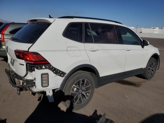 3VV0B7AX8MM092221 - 2021 VOLKSWAGEN TIGUAN S WHITE photo 3