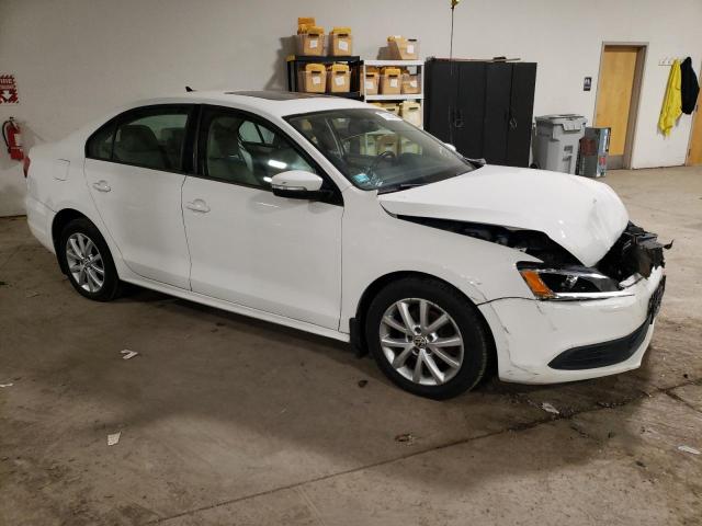 3VWDZ7AJ0BM388268 - 2011 VOLKSWAGEN JETTA SE WHITE photo 4