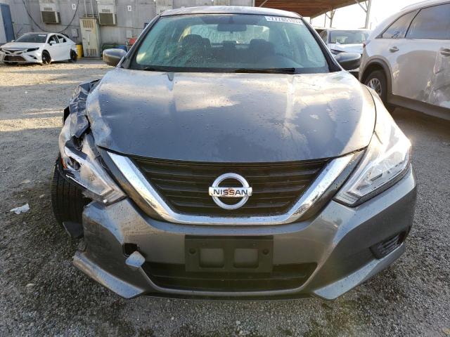 1N4AL3AP6HN348043 - 2017 NISSAN ALTIMA 2.5 GRAY photo 5