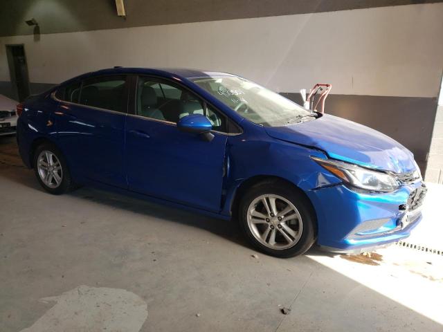 1G1BE5SM8J7124753 - 2018 CHEVROLET CRUZE LT BLUE photo 4