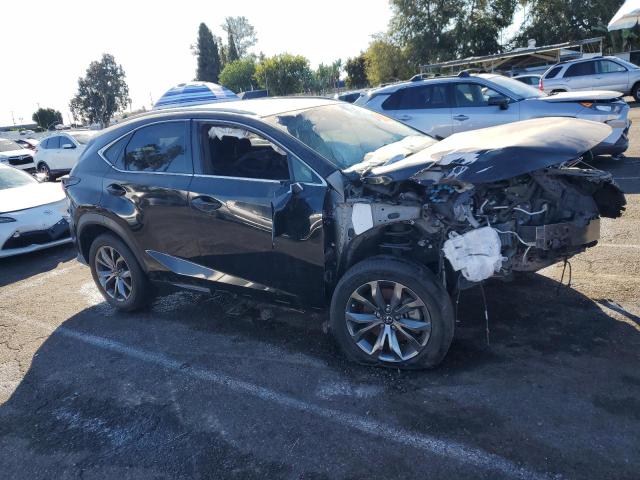 JTJYARBZ2K2122055 - 2019 LEXUS NX 300 BASE შავი ფოტო 4