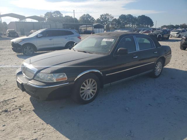 1LNHM81W64Y688534 - 2004 LINCOLN TOWN CAR EXECUTIVE BLACK photo 1