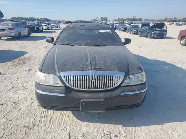 1LNHM81W64Y688534 - 2004 LINCOLN TOWN CAR EXECUTIVE BLACK photo 5