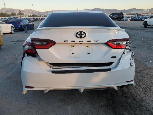 4T1T11AK5PU751724 - 2023 TOYOTA CAMRY SE NIGHT SHADE WHITE photo 6