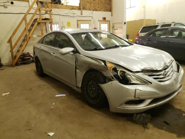 5NPEB4AC2CH443614 - 2012 HYUNDAI SONATA GLS SILVER photo 4