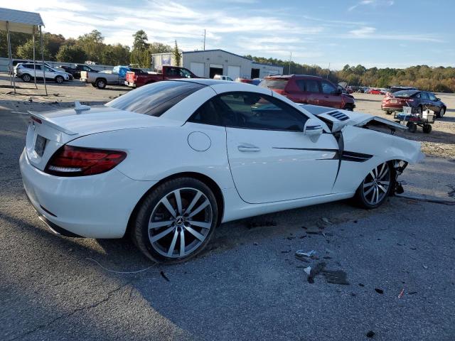 WDDPK3JAXJF148999 - 2018 MERCEDES-BENZ SLC 300 TWO TONE photo 3