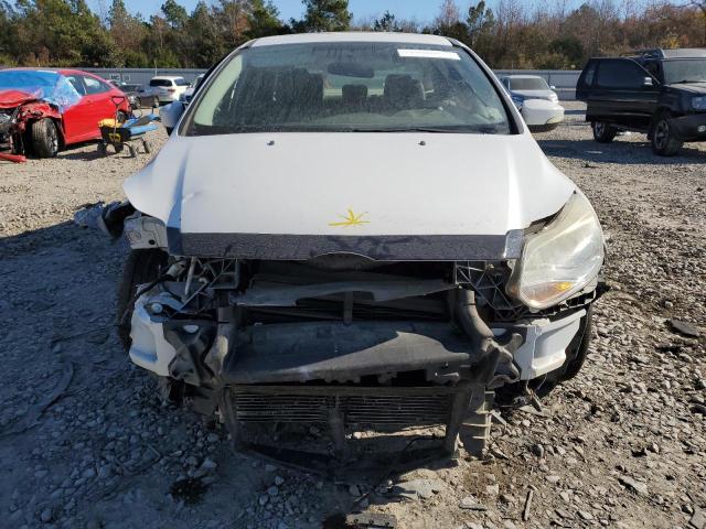 1FADP3F28DL305635 - 2013 FORD FOCUS SE WHITE photo 5