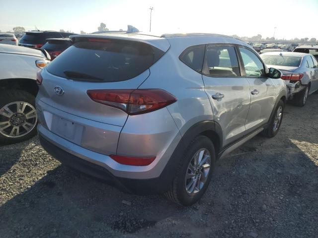 KM8J33A40JU684746 - 2018 HYUNDAI TUCSON SEL SILVER photo 3