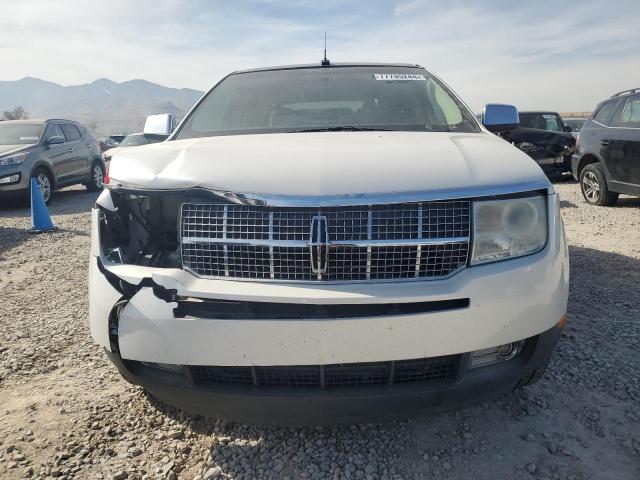 2LMDU88C49BJ08975 - 2009 LINCOLN MKX WHITE photo 5