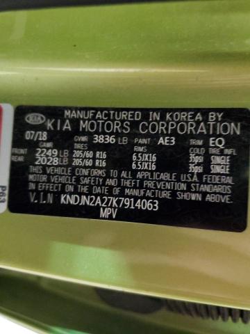 KNDJN2A27K7914063 - 2019 KIA SOUL GREEN photo 12