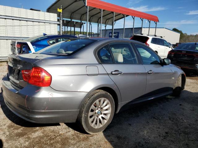 WBAPH77569NM28881 - 2009 BMW 328 I GRAY photo 3