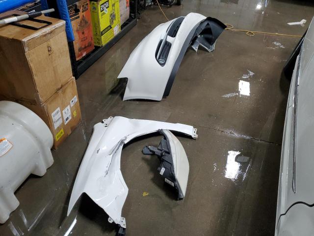 2C4RC1CG8CR270911 - 2012 CHRYSLER TOWN & COU TOURING L WHITE photo 12