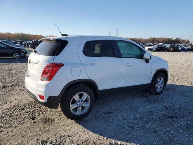 3GNCJKSB9KL366962 - 2019 CHEVROLET TRAX LS WHITE photo 3