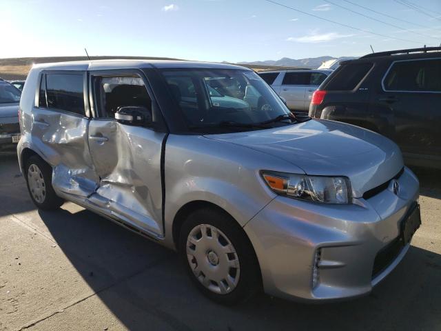 JTLZE4FEXFJ072477 - 2015 TOYOTA SCION XB SILVER photo 4